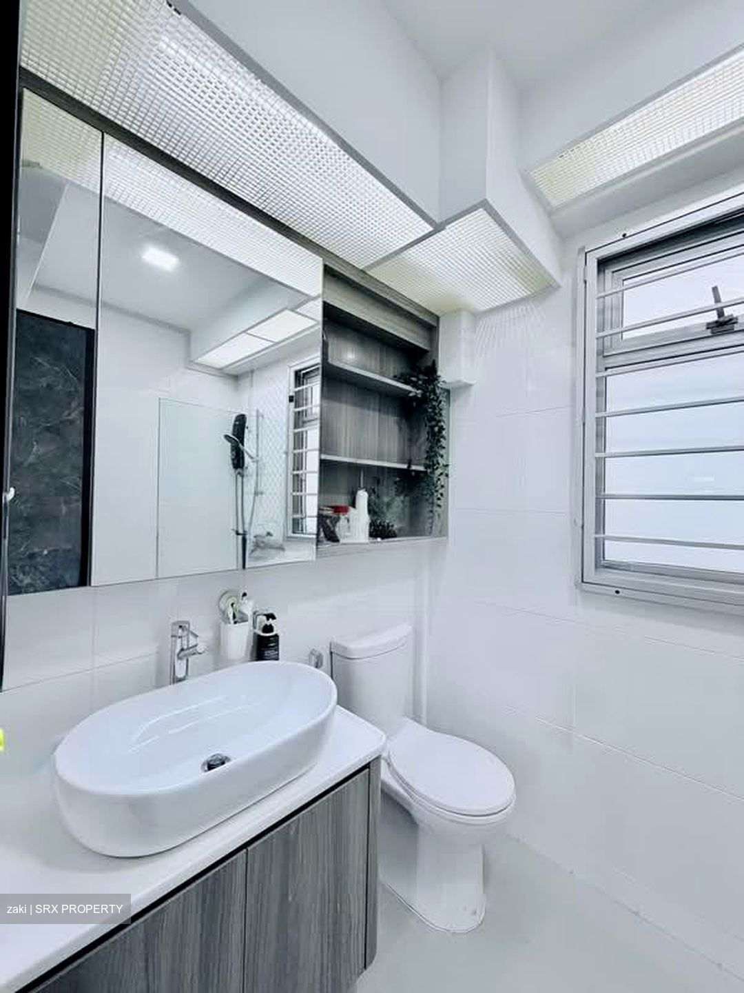 Blk 293D Skypeak @ Bukit Batok (Bukit Batok), HDB 4 Rooms #568139151